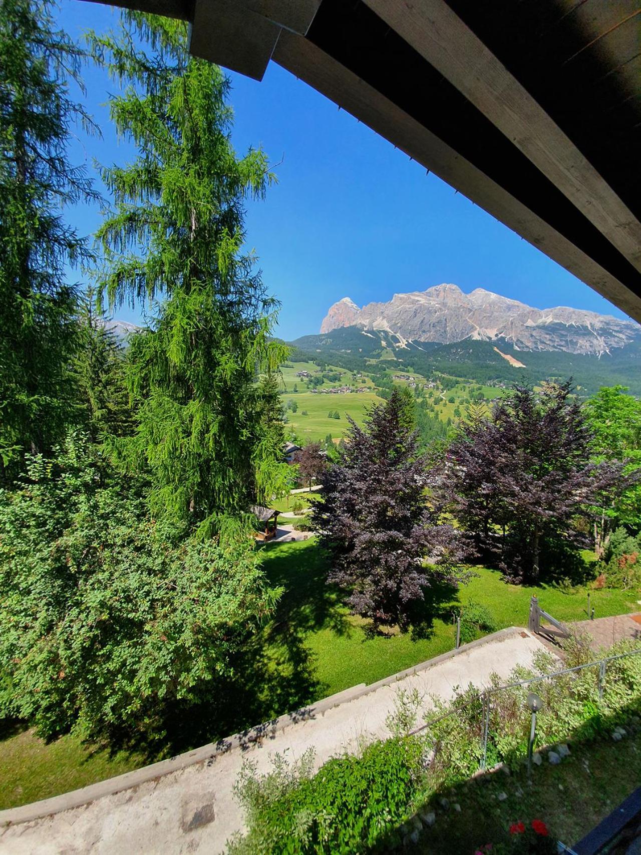 B&B Cristallo Cortina d'Ampezzo Exterior photo
